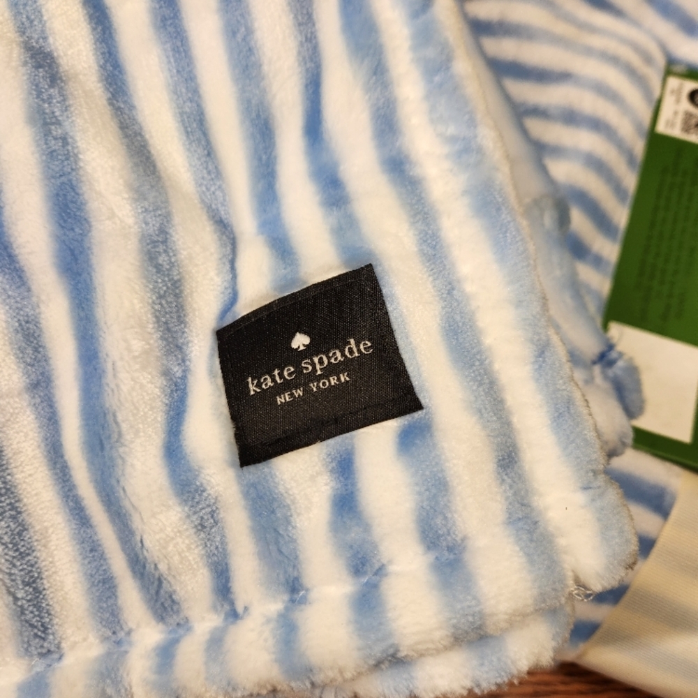 kate spade New York Blue & White Striped Plush Throw - Picture 4 of 4